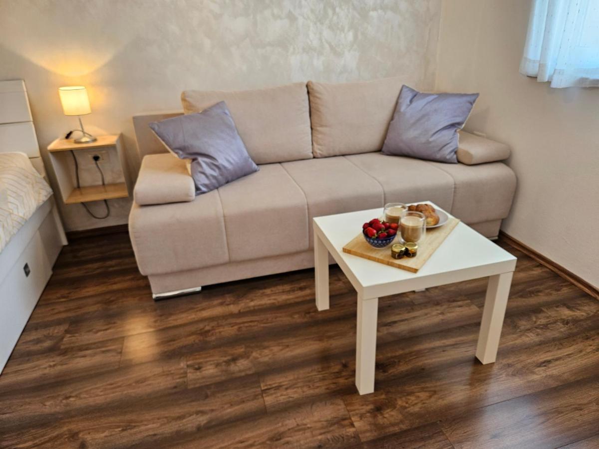 Apartmani Grzinic Ровин Екстериор снимка
