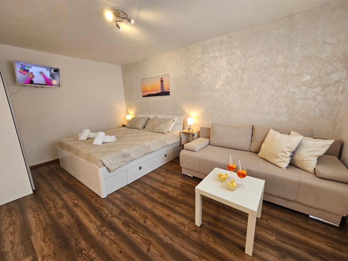 Apartmani Grzinic Ровин Екстериор снимка