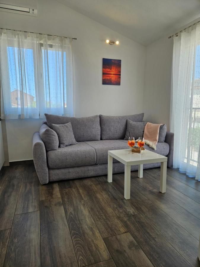 Apartmani Grzinic Ровин Екстериор снимка