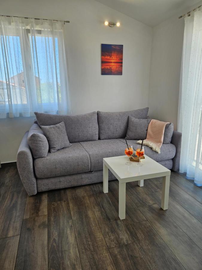 Apartmani Grzinic Ровин Екстериор снимка