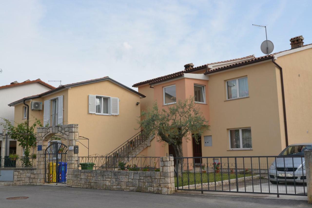 Apartmani Grzinic Ровин Екстериор снимка