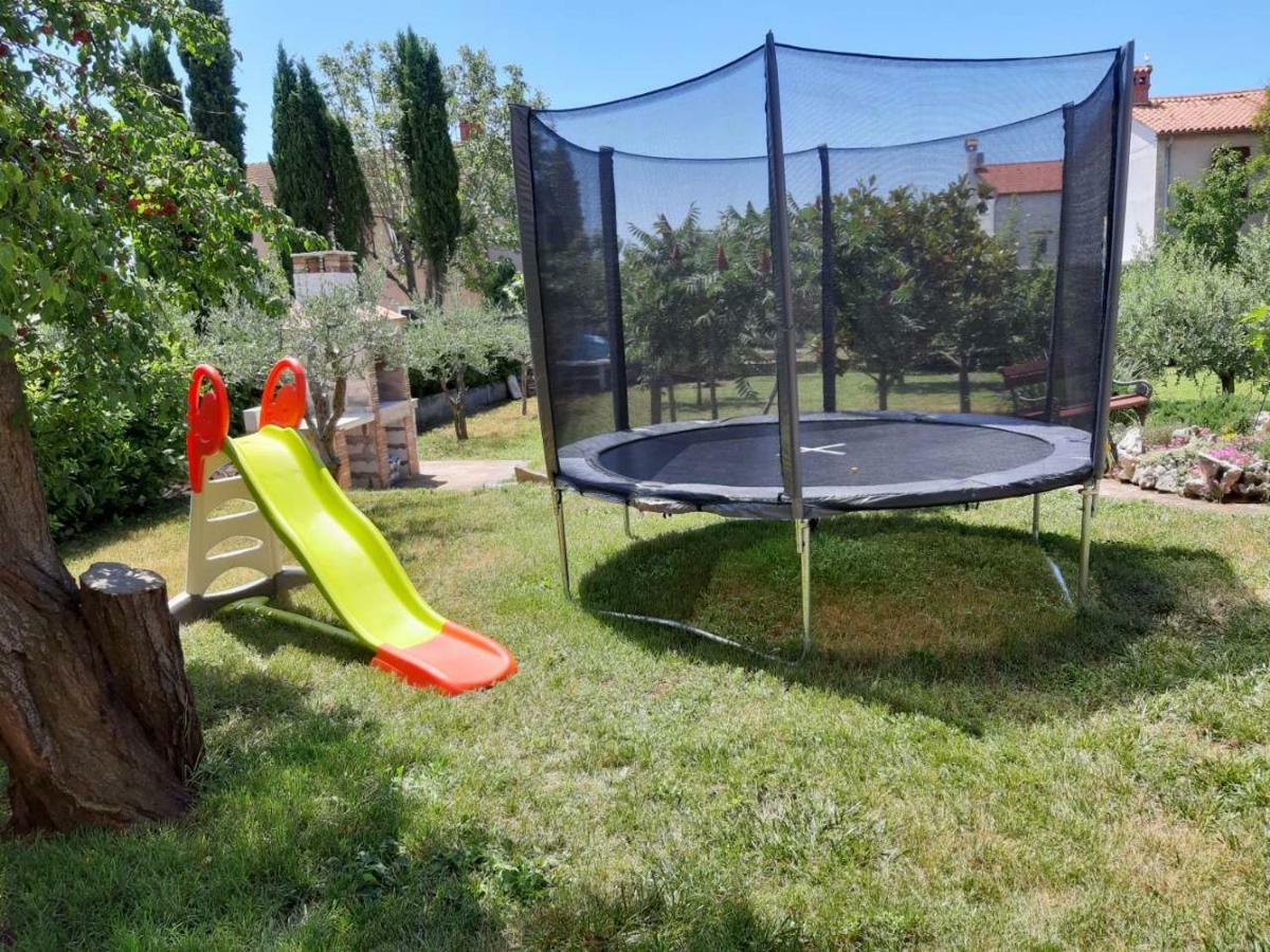 Apartmani Grzinic Ровин Екстериор снимка